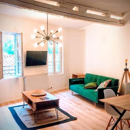 Une Maison Design Dans Le Centre Ville فوا المظهر الخارجي الصورة